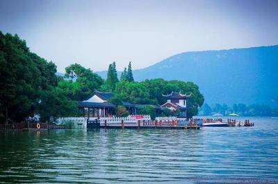 尷尬!全國百強(qiáng)縣前5名居然僅有一個縣通了高鐵